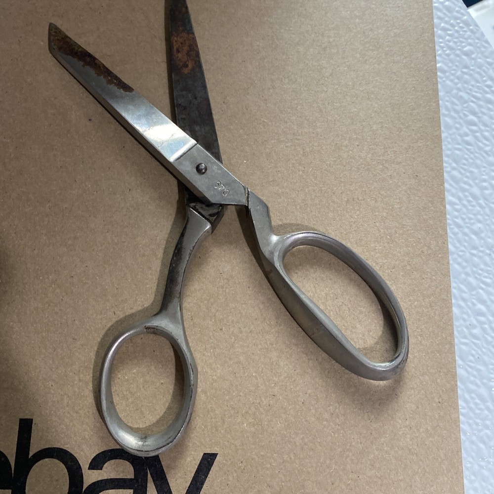 Old Keen Edge #870 7" Scissors