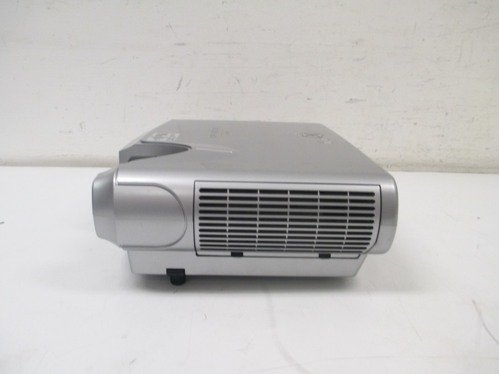 Used Hitachi Projector CP-S235 Multimedia LCD Projector 807 Lamp Hours
