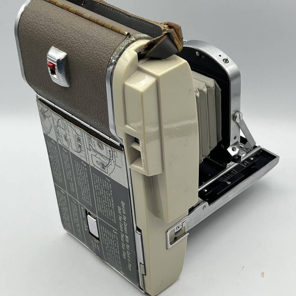Polaroid Model 800 Land Camera - NOT TESTED - Bundle With Case and Flash