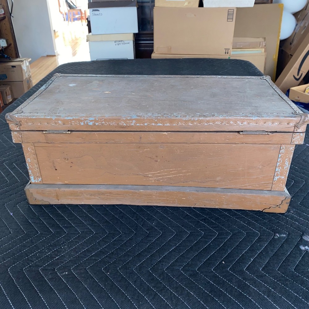 Antique Primitive 21 Inch Carpenter's Tool Chest Trunk