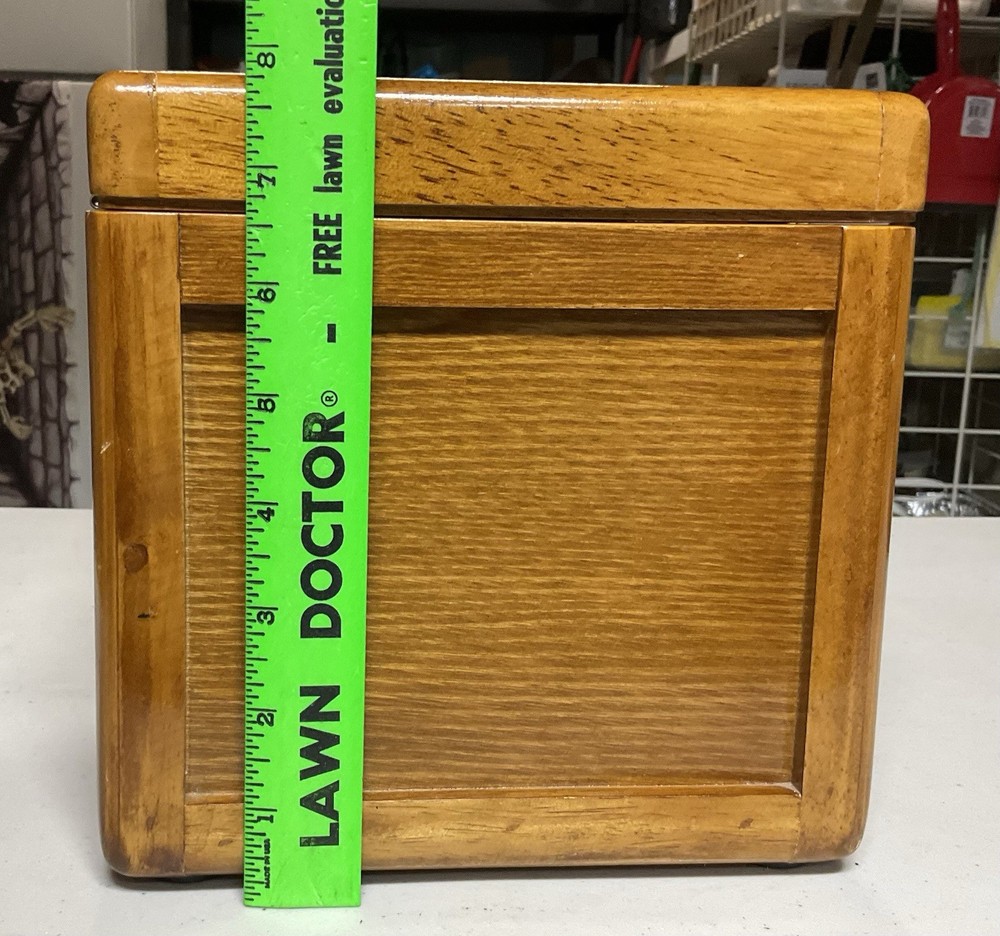 Thomas Museum Series Wooden Tool Box Chest