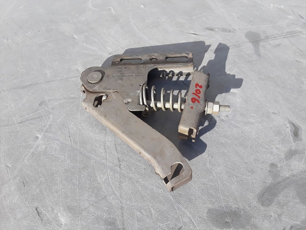 2010-2018 MERCEDES SPRINTER 2500 PARKING BRAKE HANDLE LEVER BRACKET SUPPORT OEM