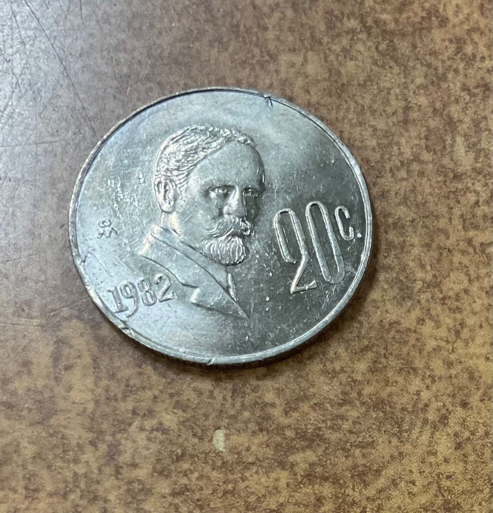1982 MEXICO 20c. ERROR planchet clip
