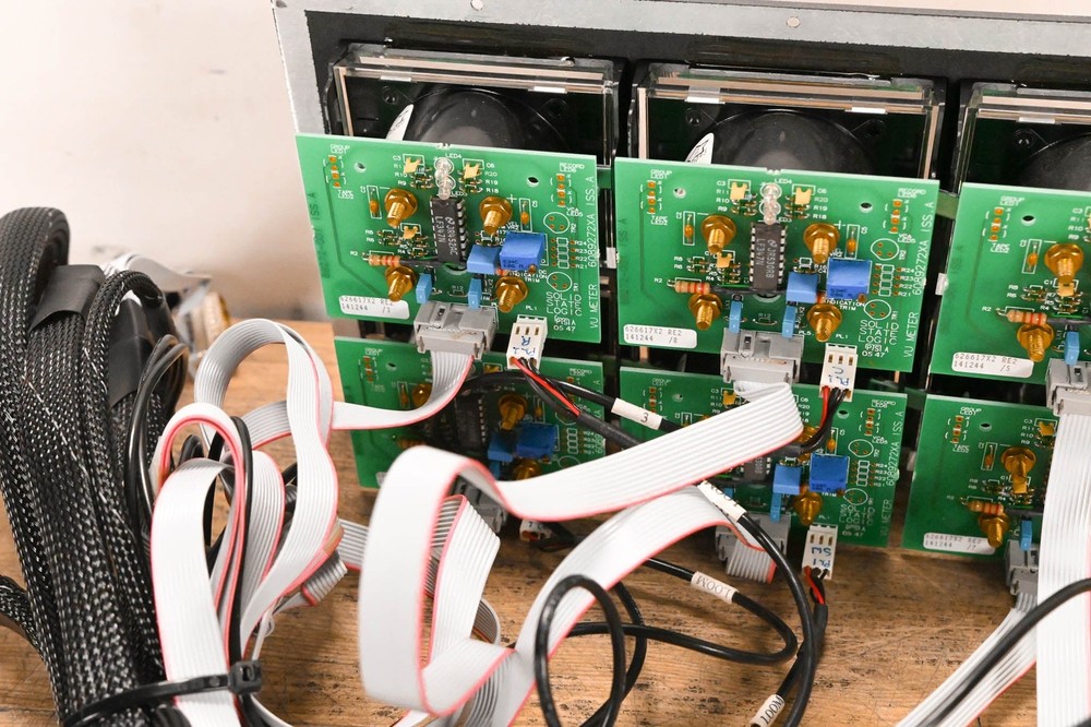 Solid State Logic SSL 5.1 Surround VU Meter Panel w/ Cables CG01U0M