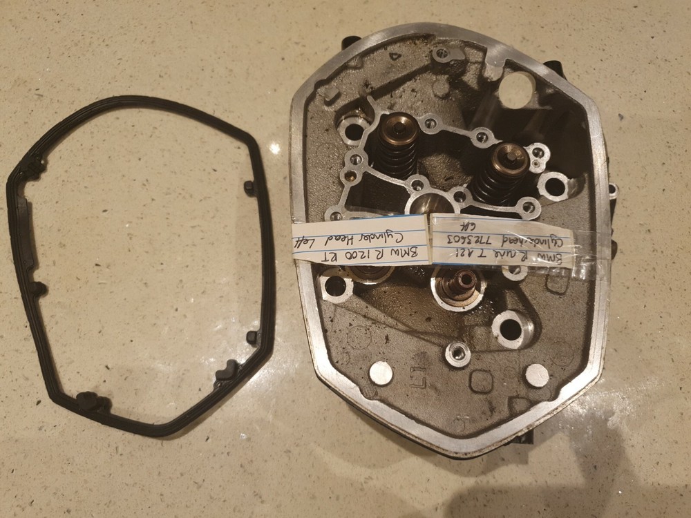 BMW R1200 Cylinder Head