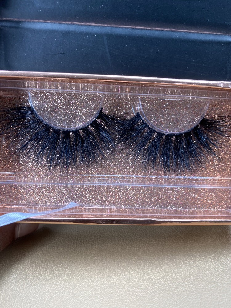 Luxury super fluffy 8D mink eyelashes ( Designer)