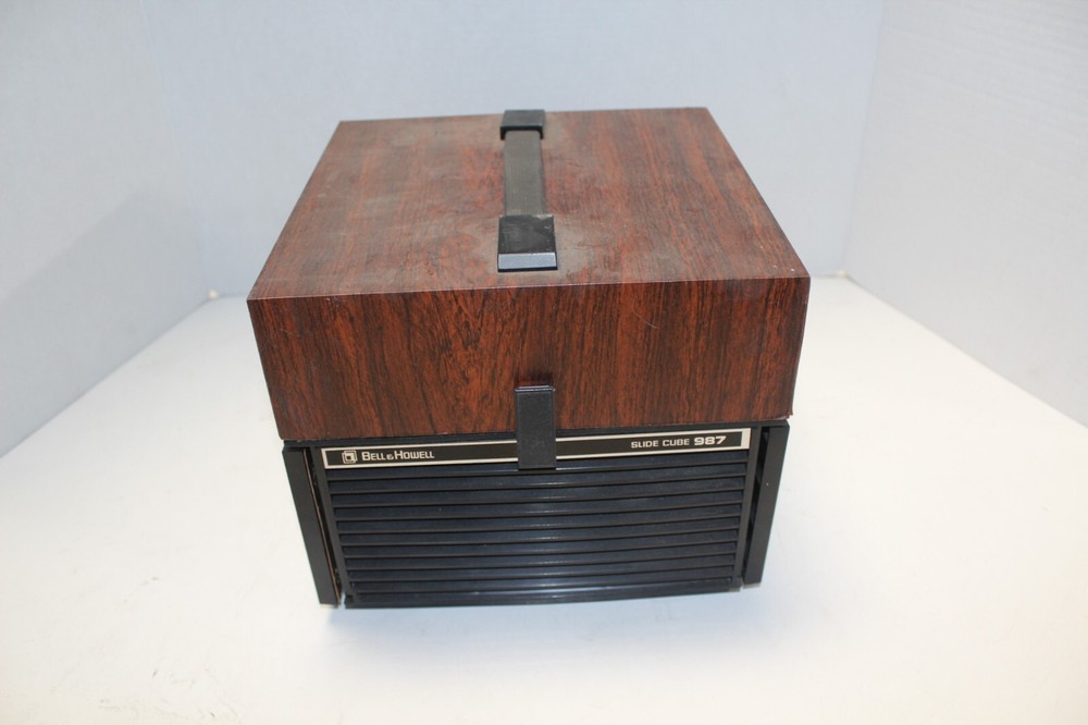 Bell & Howell Slide Cube 987 Vintage Projector *Untested