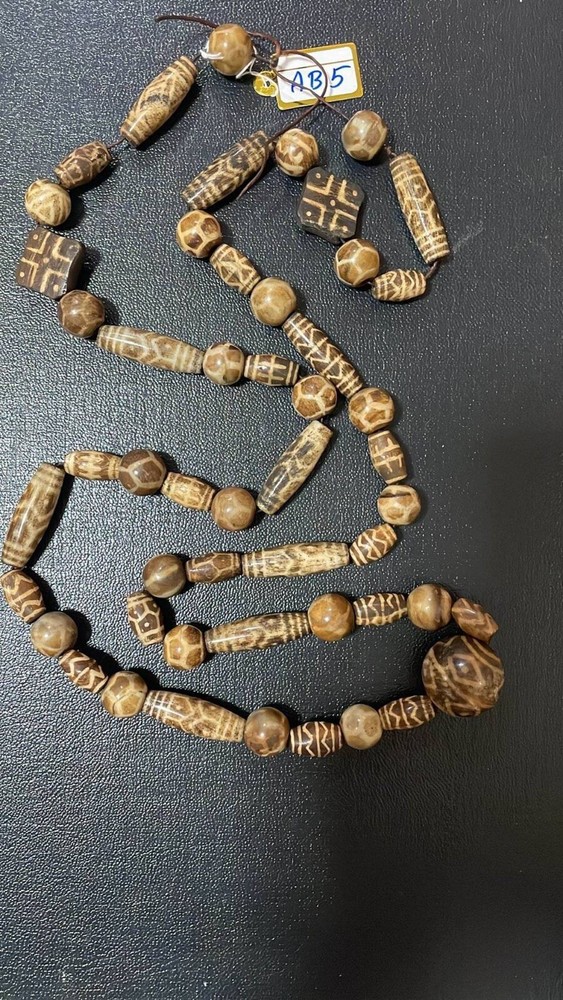 Rare Ancient Dzi Pumtek Opalised RARE Pattern beehive Pattern Bead/Tircul Bead