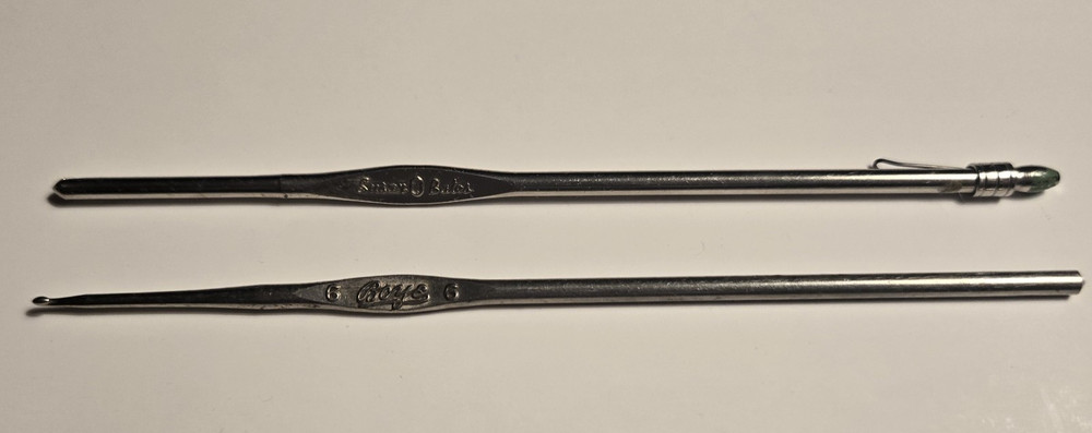 2 Vintage Crochet Hooks - Susan Bates , Boye