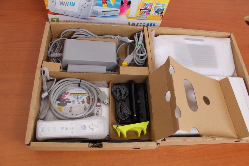 NINTENDO WIIU - JUST DANCE 2014 BASIC PACK