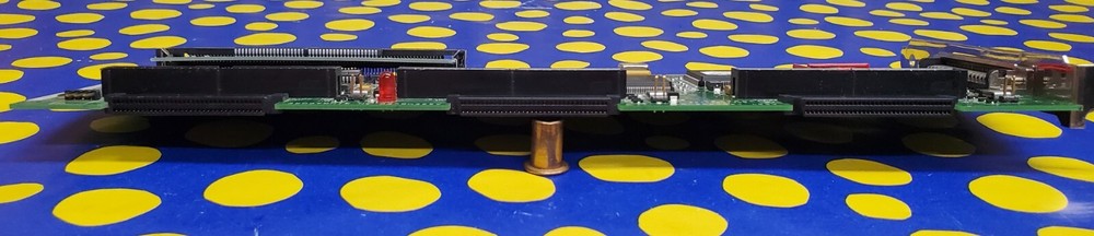 ADAPTEC AAA-132/133 PCI RAID Controller 1651606-00--POWERS UP--