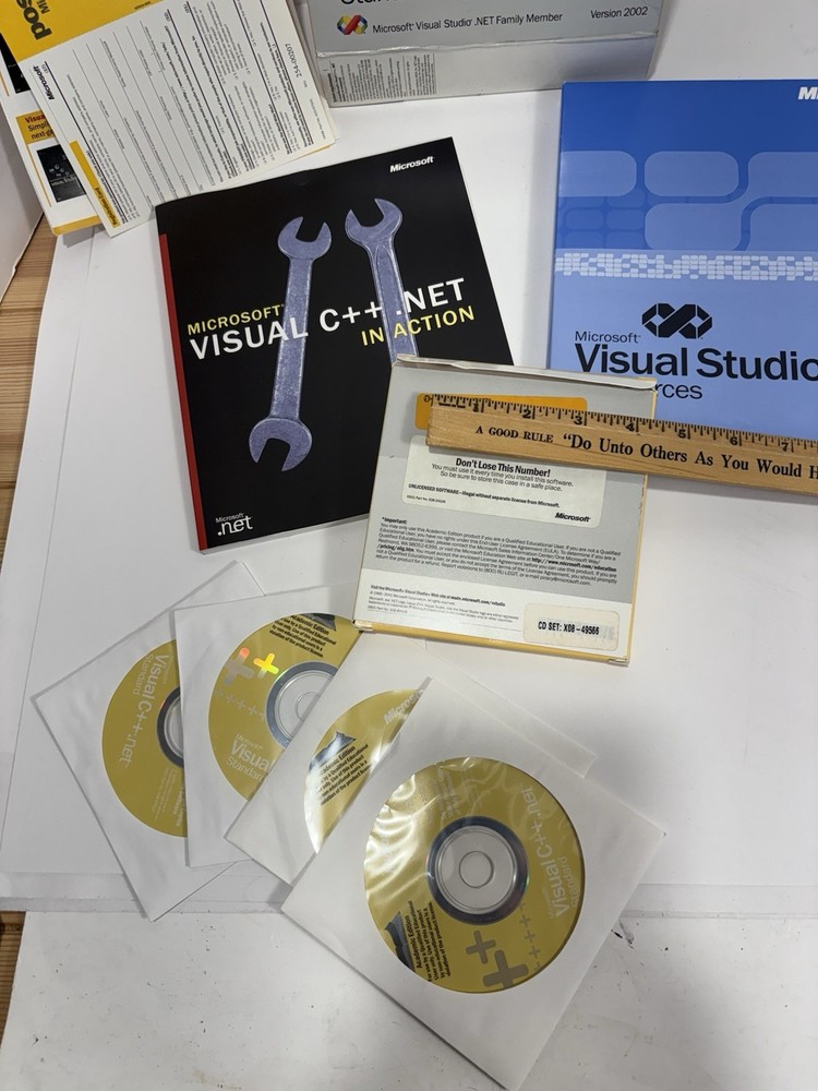 Microsoft Visual C++ .NET Standard 2002 W/ Key See Pictures