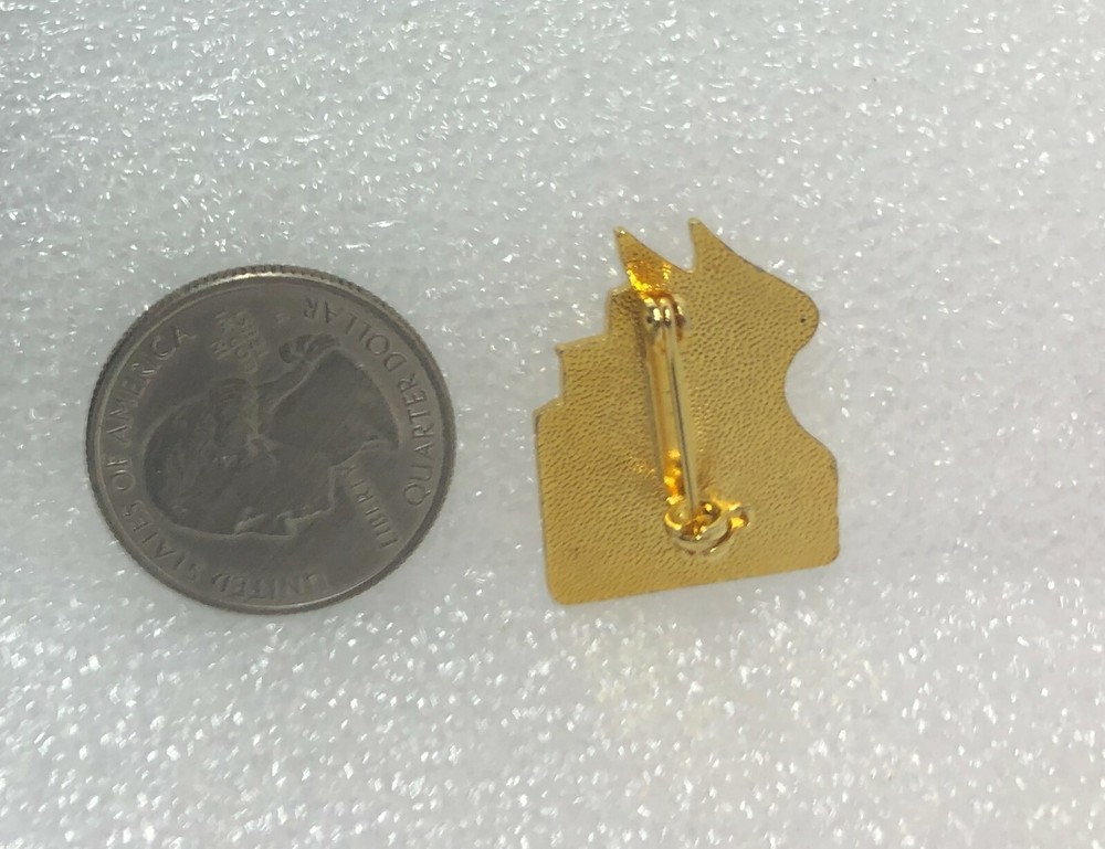 1983 Ice Skating B.C. Sectional Pin