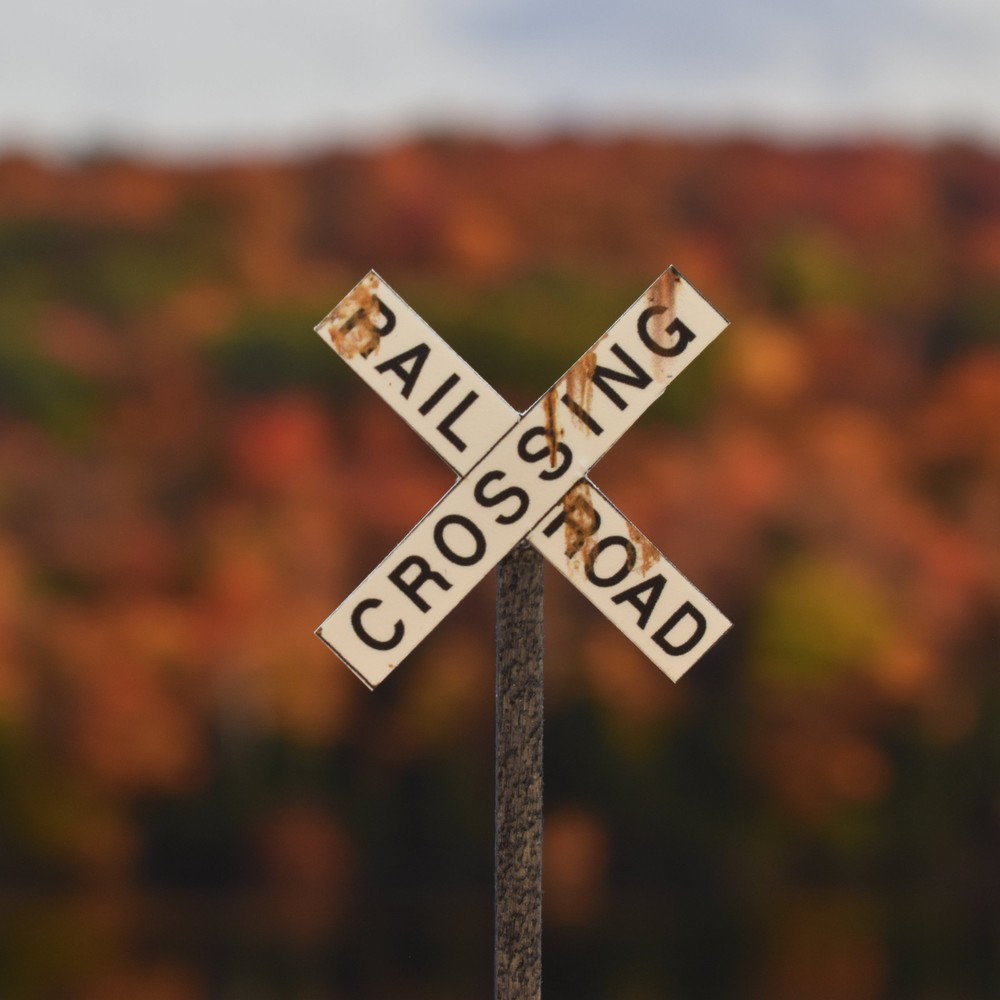 O Scale - Weathered Modern Crossbucks - 2 Pack