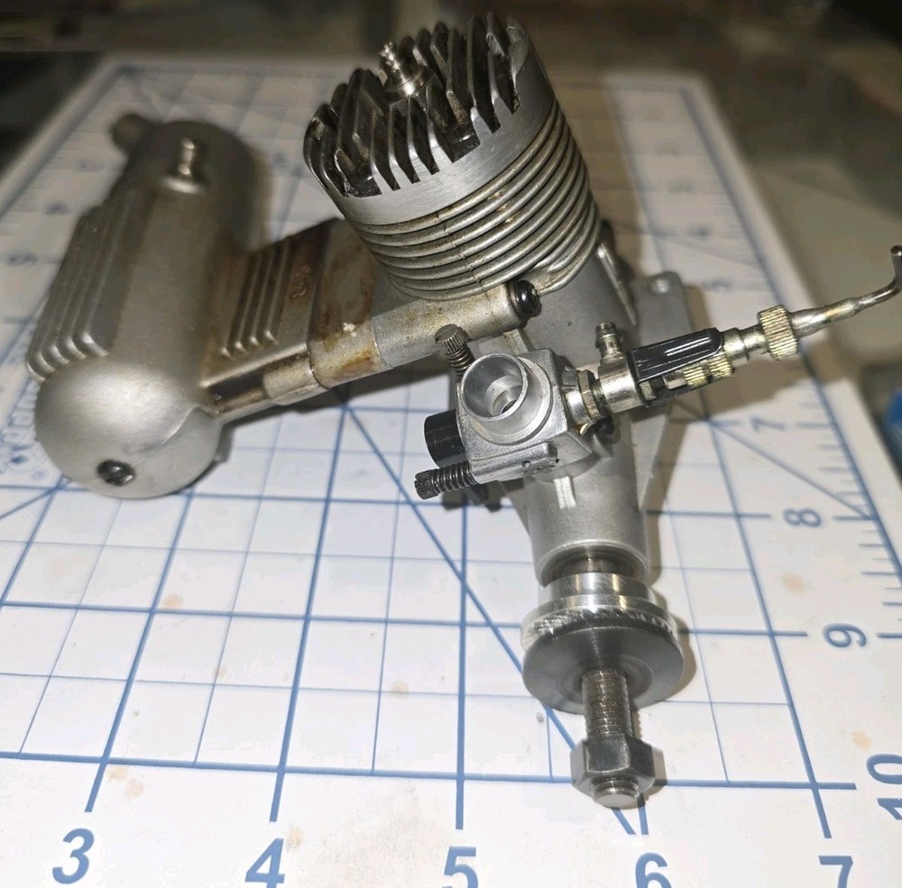 VINTAGE ~ O.S. MAX 40 FP, RC Airplane Model Engine w/ Muffler