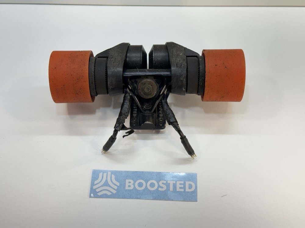 Boosted board V2 Drive Train with motors And Wheels Fully Tested