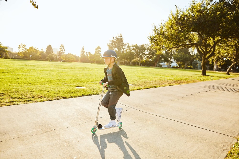 Razor A 2 Wheel Kick Scooter- RED