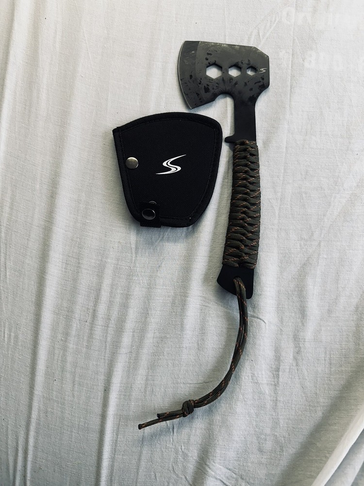 Tactical Small Survival Hatchet, with sheath and paracord. -NEW-