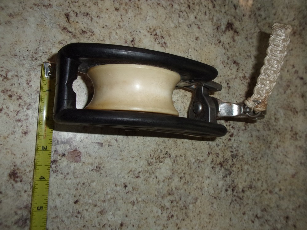 Marine Lewmar England Snatch Block