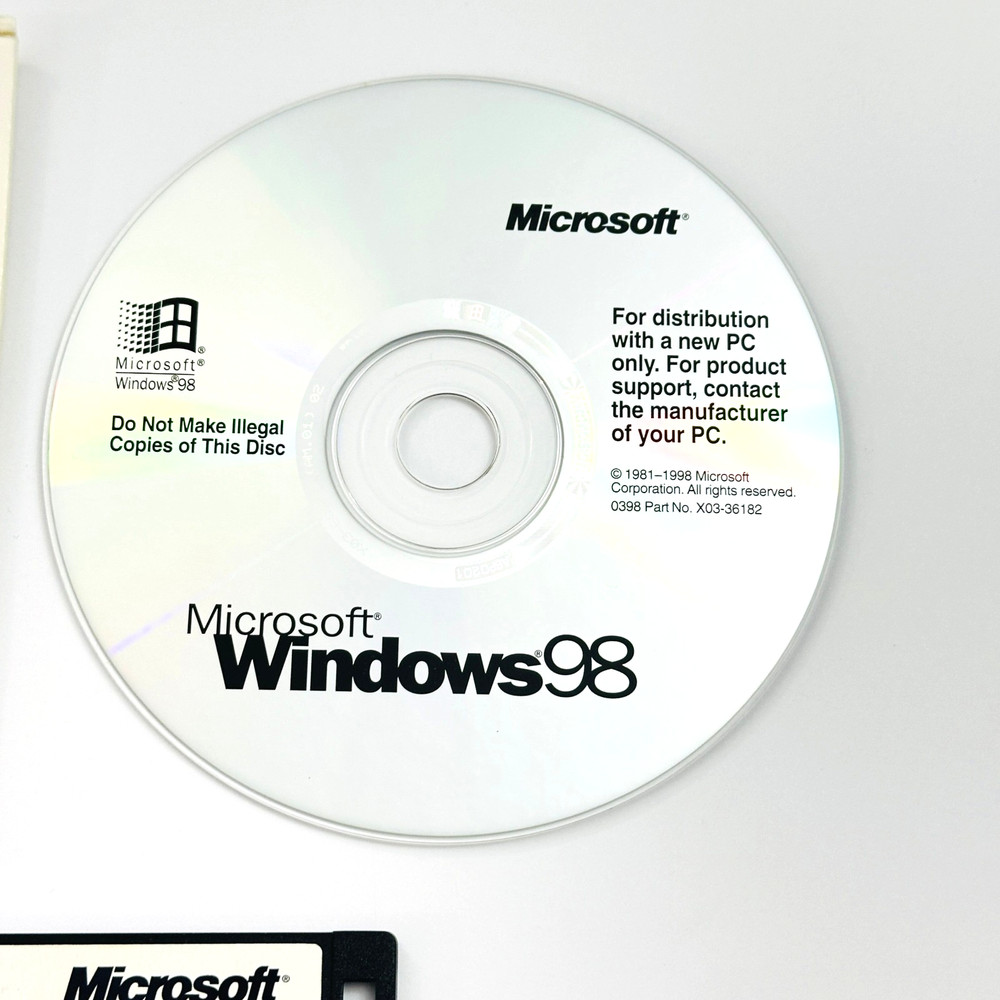 Microsoft Windows 98 First Edition CD-ROM Operating System Perfect DIsc TESTED