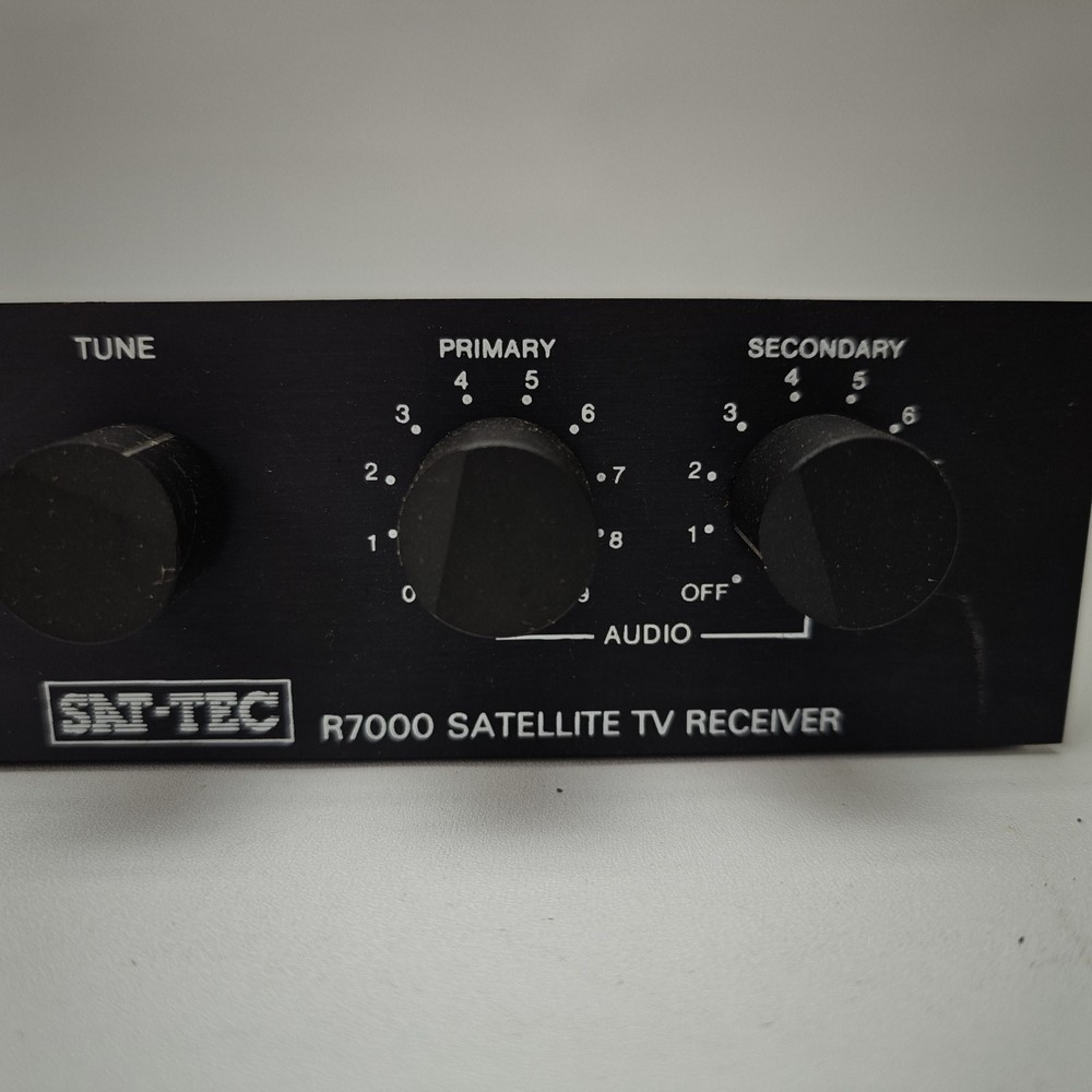 Vintage SAT-TEC R-7000 Satellite Receiver