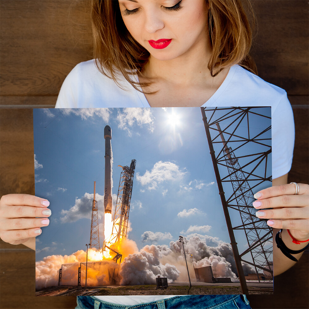 SpaceX Eutelsat-ABS Launch - 11x14 Unframed Print - Makes a Great Gift Under $15