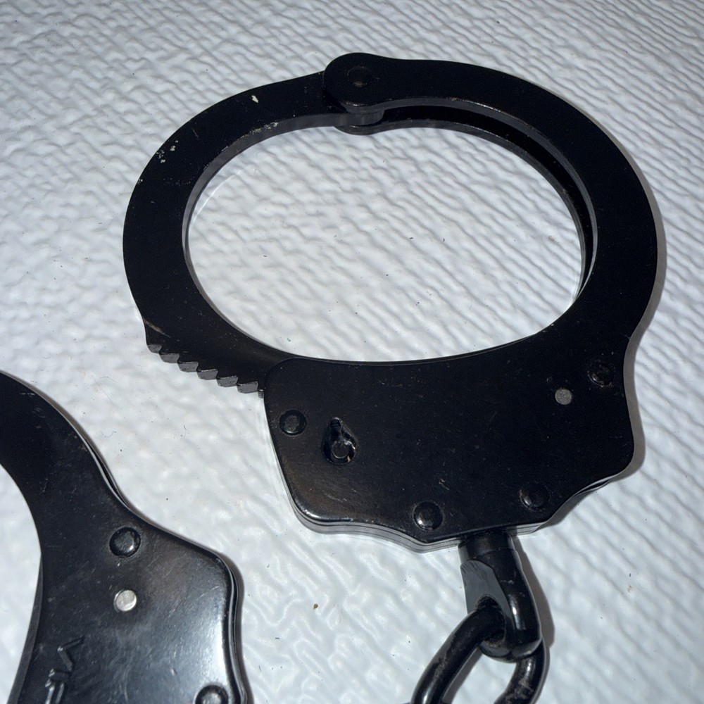 Black Vipertek Handcuffs No Keys