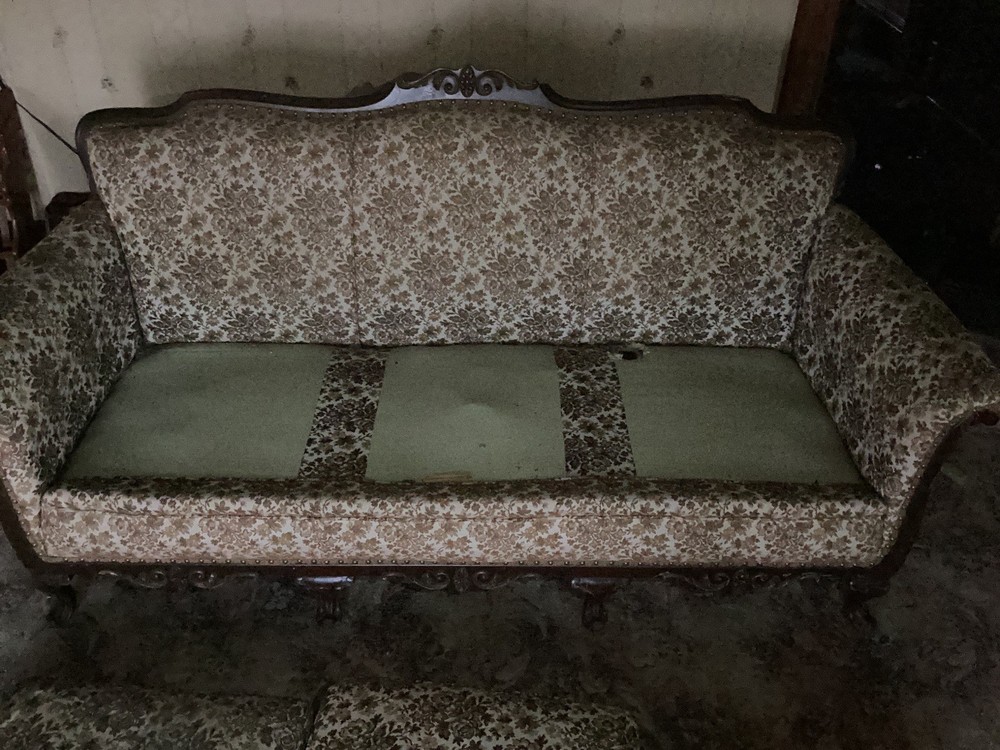 Antique Couch See Pics!!!