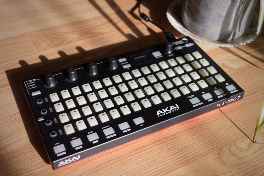 Akai Professional FIRE FL Studio Pad/Midi Controller