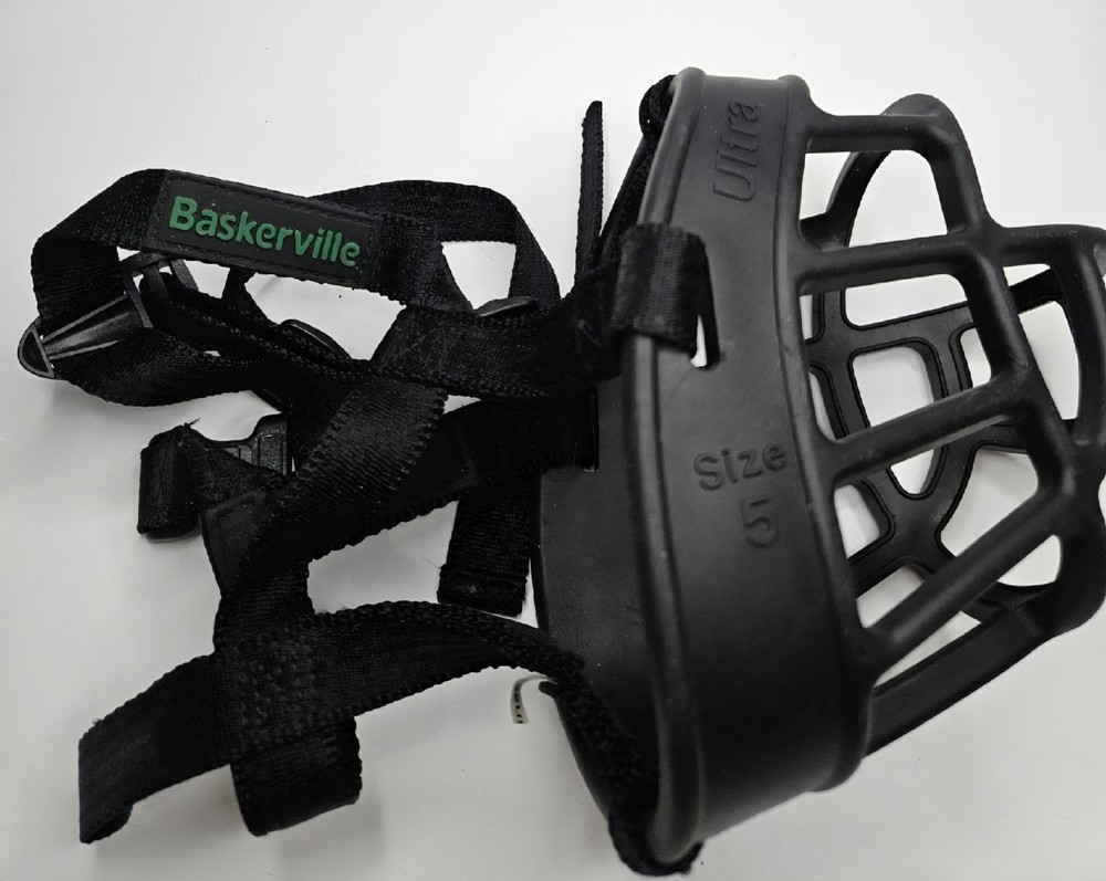 Baskerville Ultra Training Dog Muzzle Size 5 Black Adjustable Straps Large