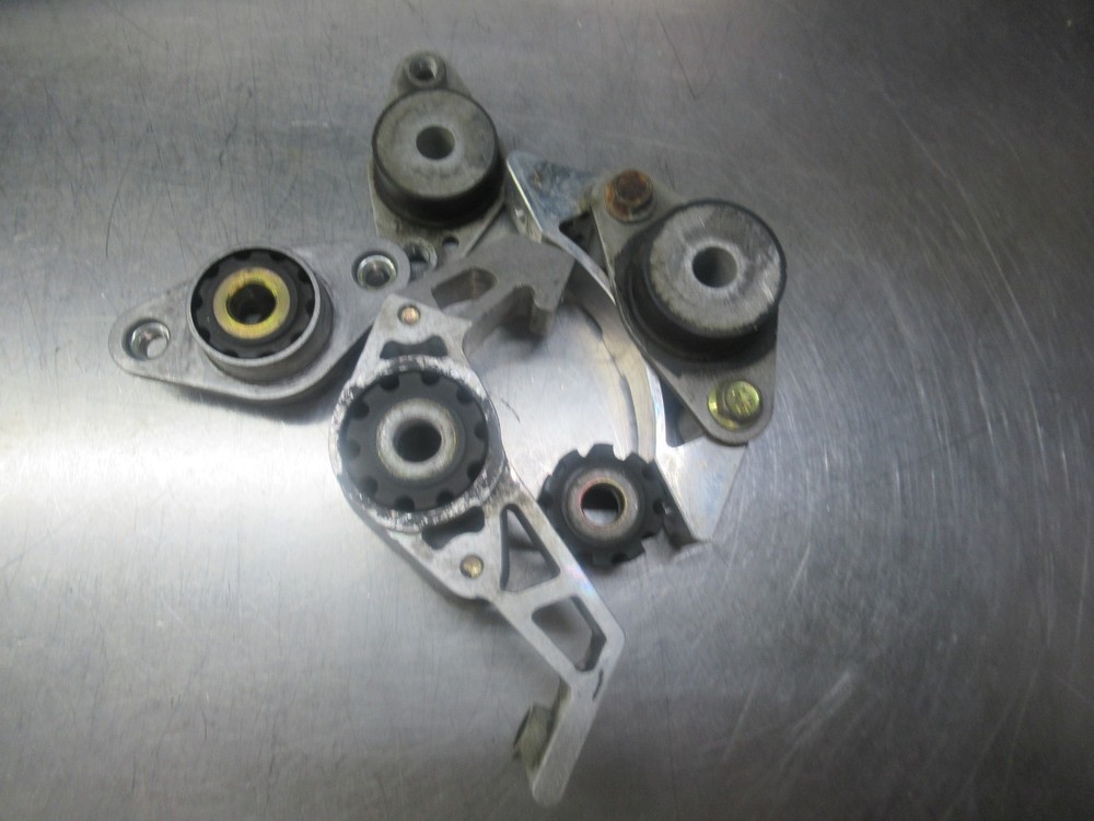 Polaris Pro RMK 800 2011 155 engine mounts