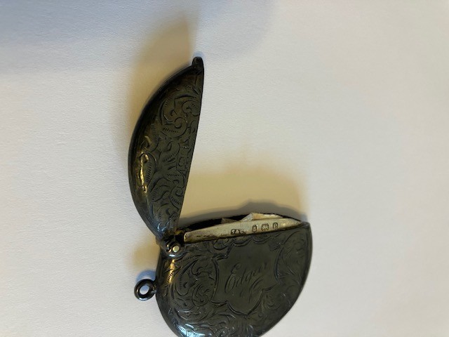 ANTIQUE 1904 STERLING SILVER MATCH HOLDER