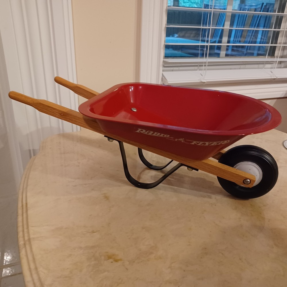 Radio Flyer Mini Wheelbarrow