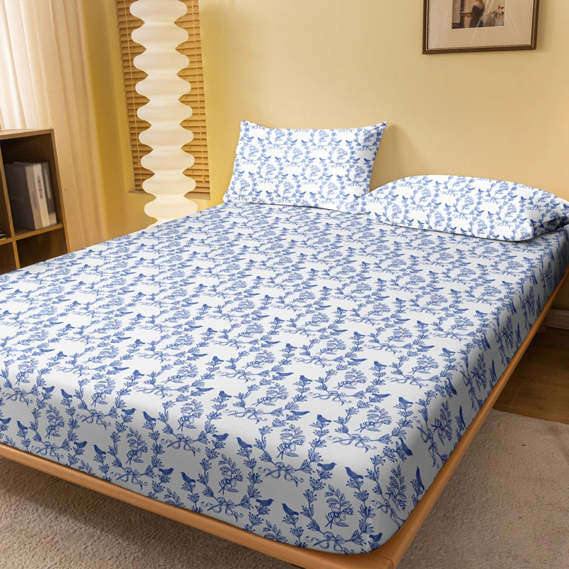 1Pc Blue and White Magpie Pattern Brushed Fitted Sheet, Printed Bed Cover for Be