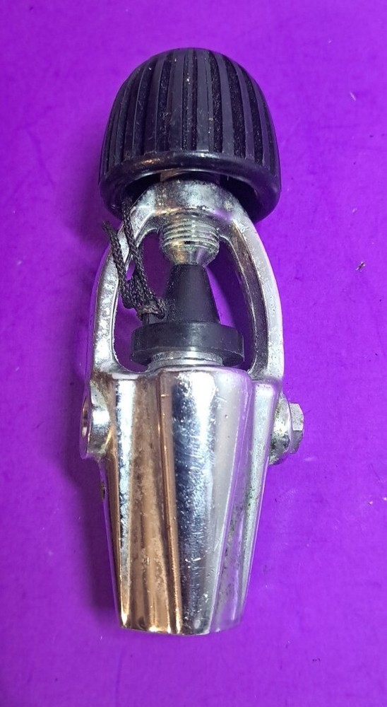 Aqua Lung Aquarius First Stage Regulator Yoke