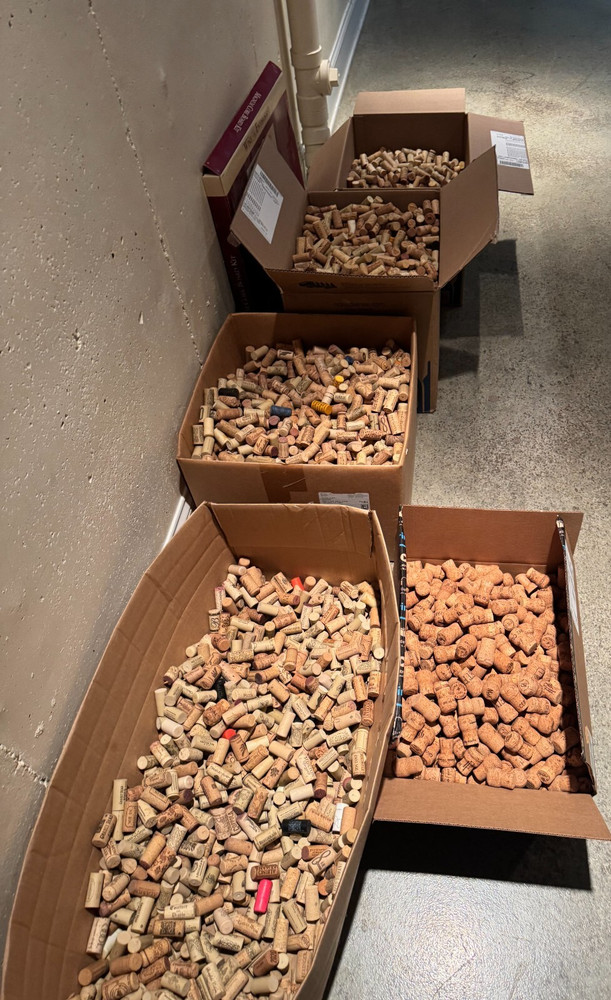 Used Wine Corks Bothe Red and White