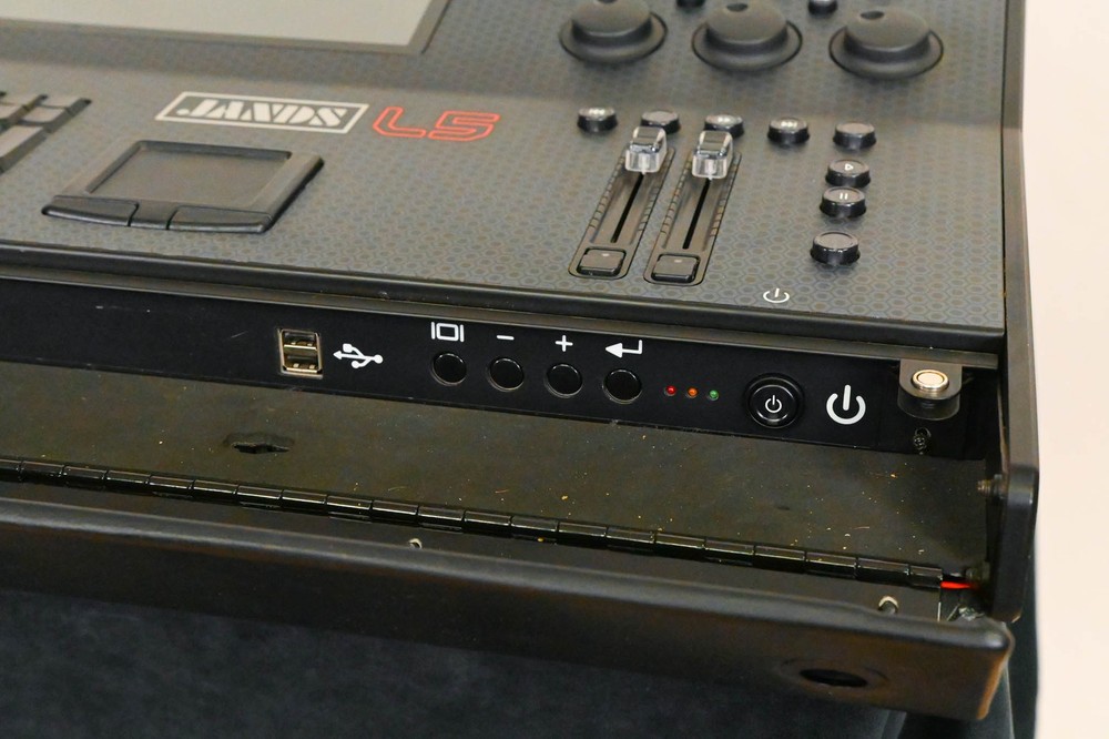 Jands Vista L5 Lighting Control Console CG01US6