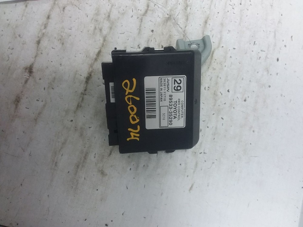 Transfer Case Control Module Right Hand Dash Fits 13-19 4 RUNNER 89533-35290