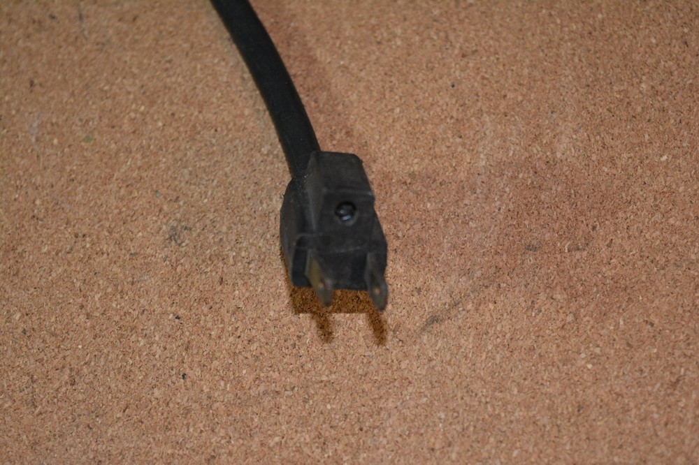 Micro Vu Bench Top Optical Comparator Original AC Power Cord. Needs new plug