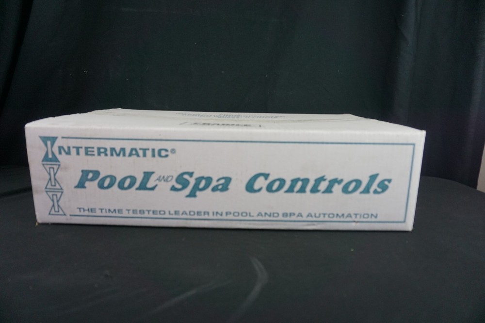 Intermatic T40004RT1 Pool Panel with Transformer 100-Watt NEW