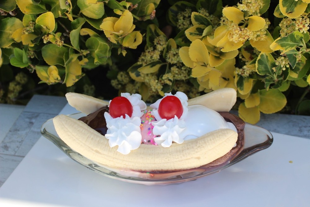 Just Dough It Replica Banana Split (W0507)