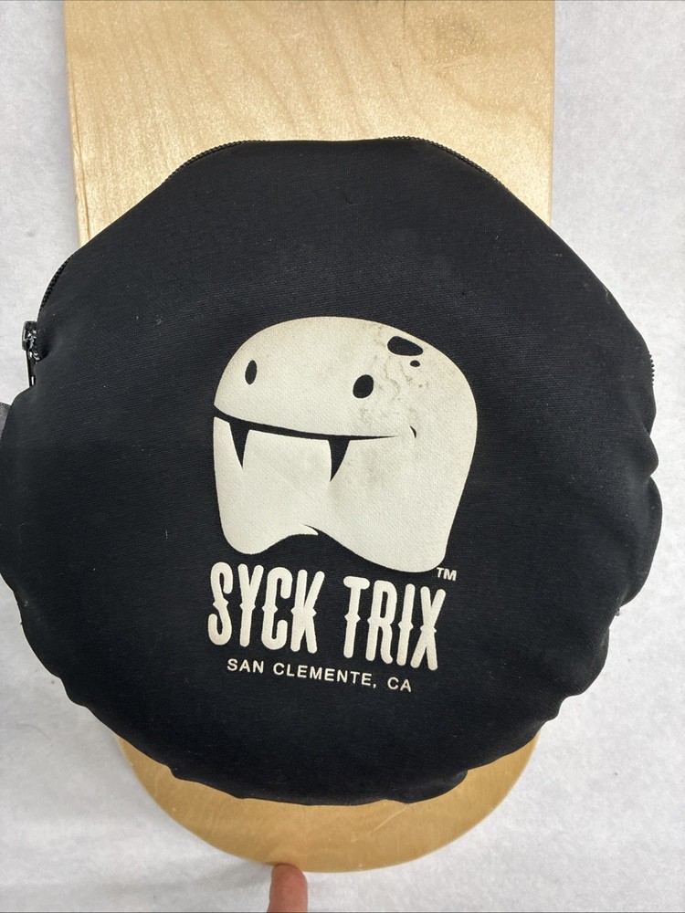 Syck Trix Skateboard Balance Board Practice Tricks Trick Training Cushions EUC