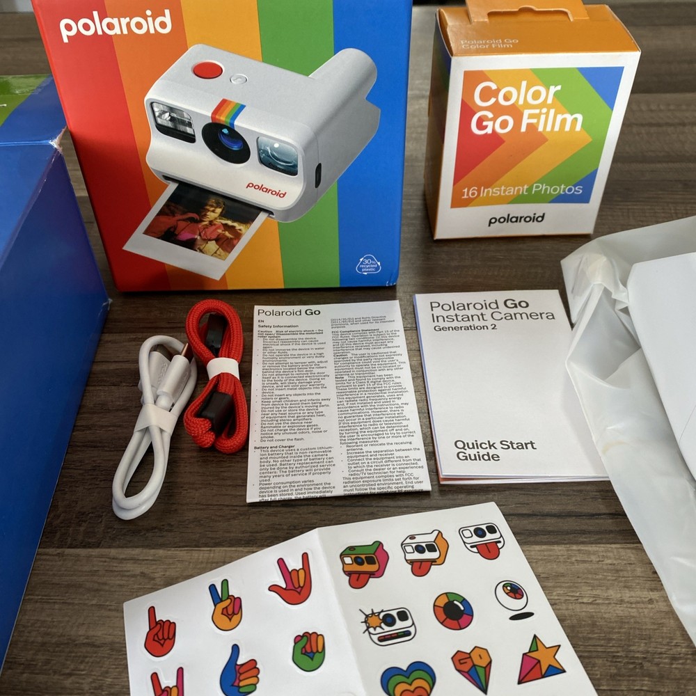 Polaroid GO Gen 2 Everything Box White Open Box/az