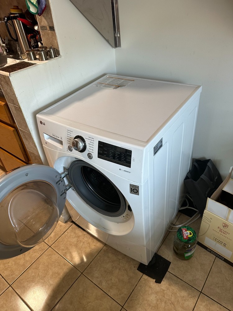 LG front load ventless washer dryer combo, great condition