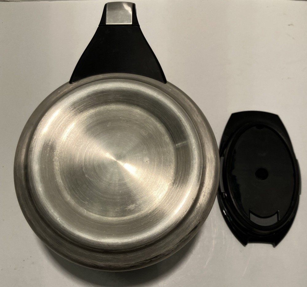 Black & Decker Spacemaker SDC850 Under Cabinet 8 Cup Coffee Maker - EUC -READ