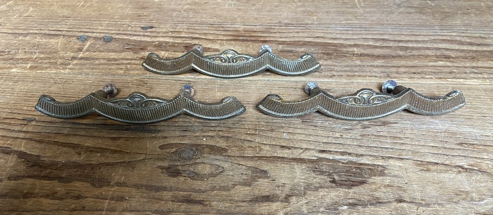 3x 1930/40’s Drawer Handles