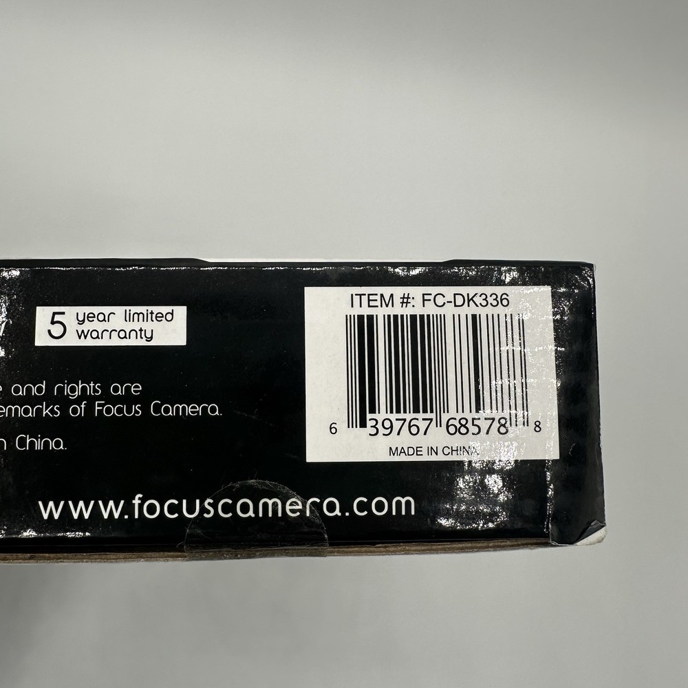 Focus 6 PC Digital Camera Accessory Kit Includes Mini Tripod