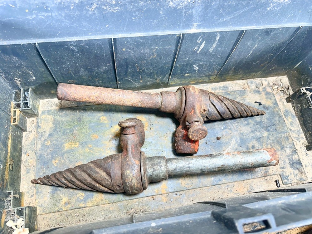 Ridgid 12-R Pipe Threader Die Head Set 12R Threading Dies G653