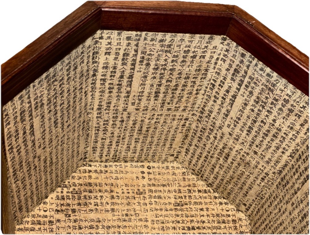 🔥 RARE & UNIQUE 🔥 BEAUTIFUL Asian Style Storage Trunk - Calla Lily
