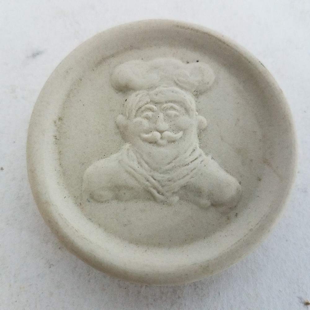 Baker Chef Ceramic Pot Minder 55 Mm Diameter